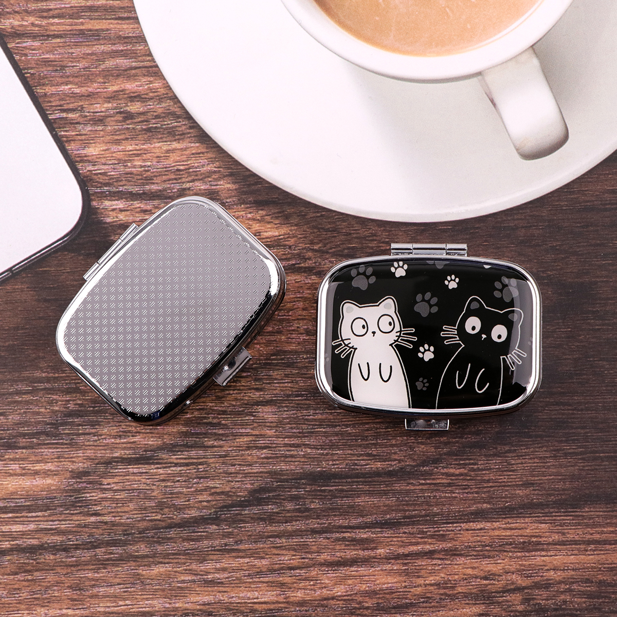 Cartoon Black And White Cat Tr - đánh giá và giá Essential Tablet Accessories