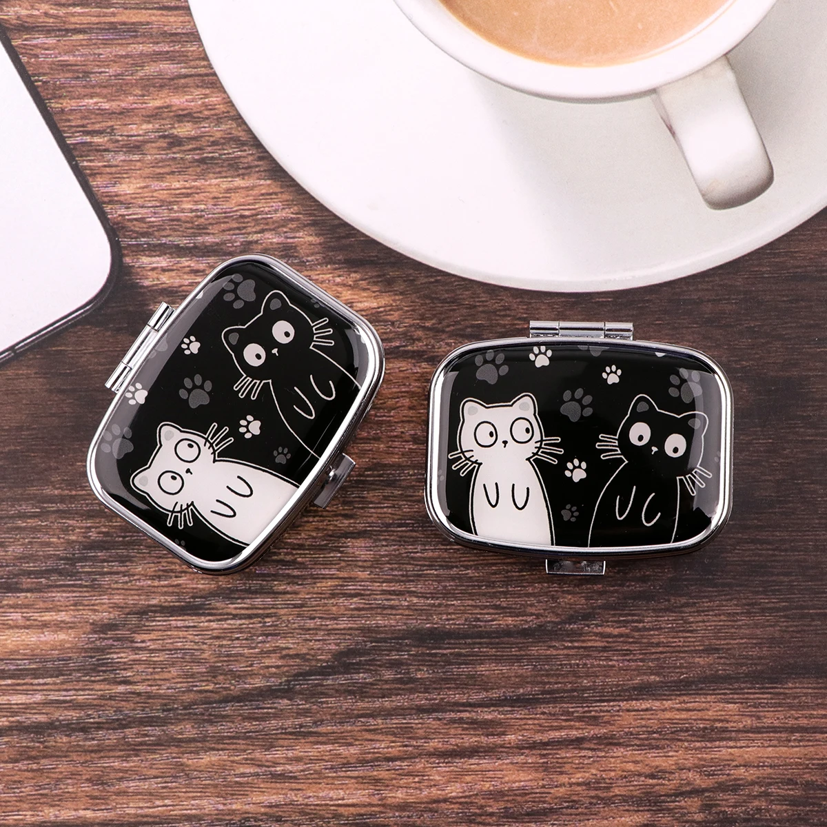 Cartoon Black And White Cat Tr - đánh giá và giá Essential Tablet Accessories